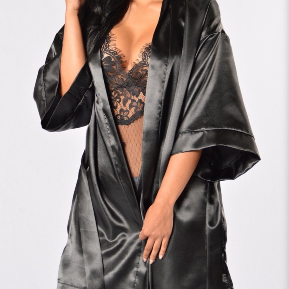 Black “Lotus Robe”!!!!